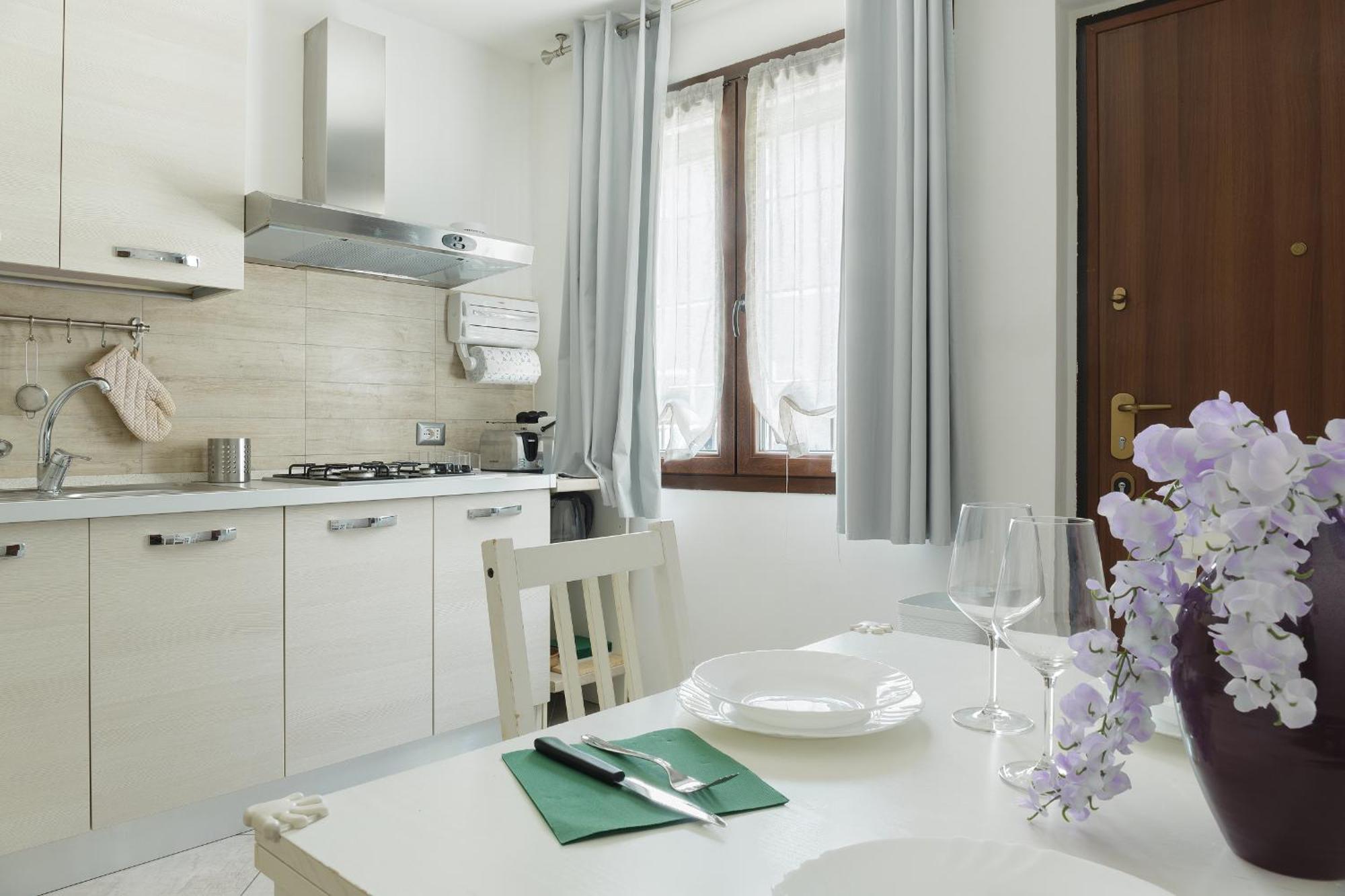 Apartmán Il Glicine Lucino Exteriér fotografie